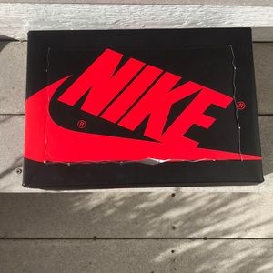 Jordan 1’s off white limited edition